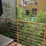 Mandarin Wellness Apartment